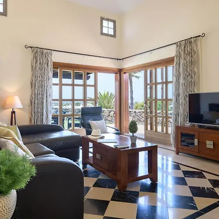 Villa Esterlicia *