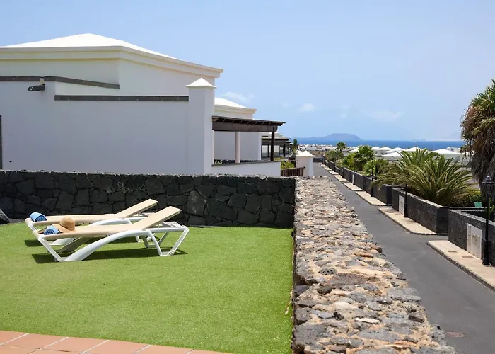 Esterlicia Villa Playa Blanca