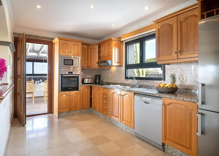 Esterlicia Playa Blanca (Lanzarote)