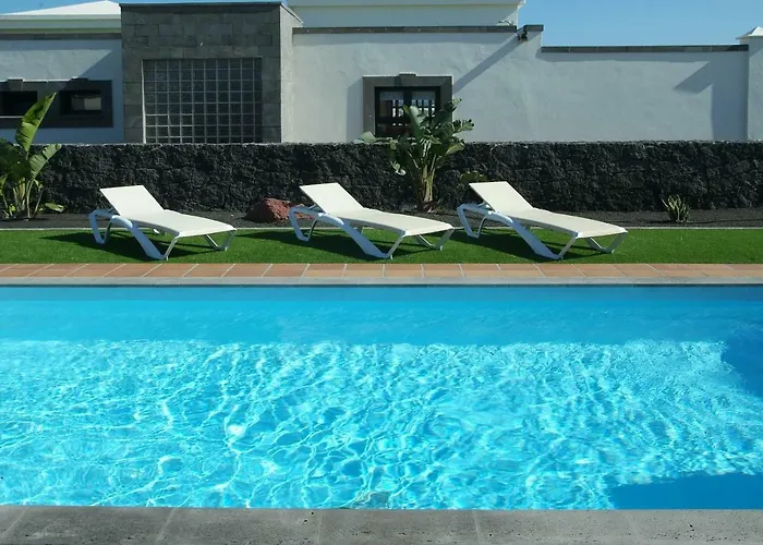 Esterlicia Villa Playa Blanca