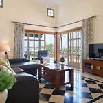 Villa Esterlicia *
